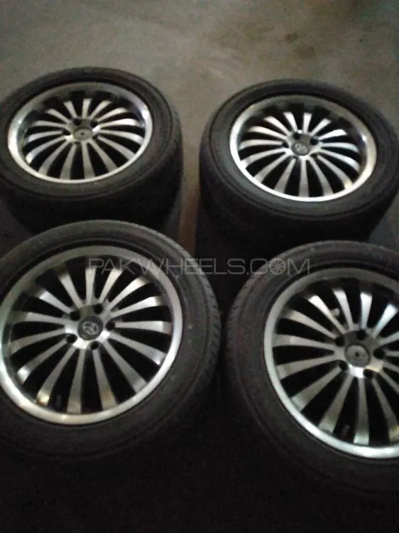 Used TOYOTA Tyres Image-1