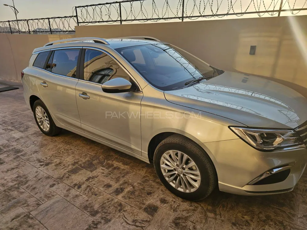 MG 5 EV 2022 for Sale in Islamabad Image-1