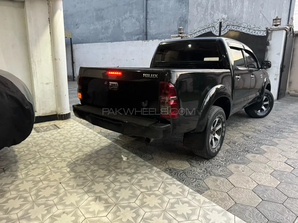 Toyota Hilux 2005 for sale in Lodhran