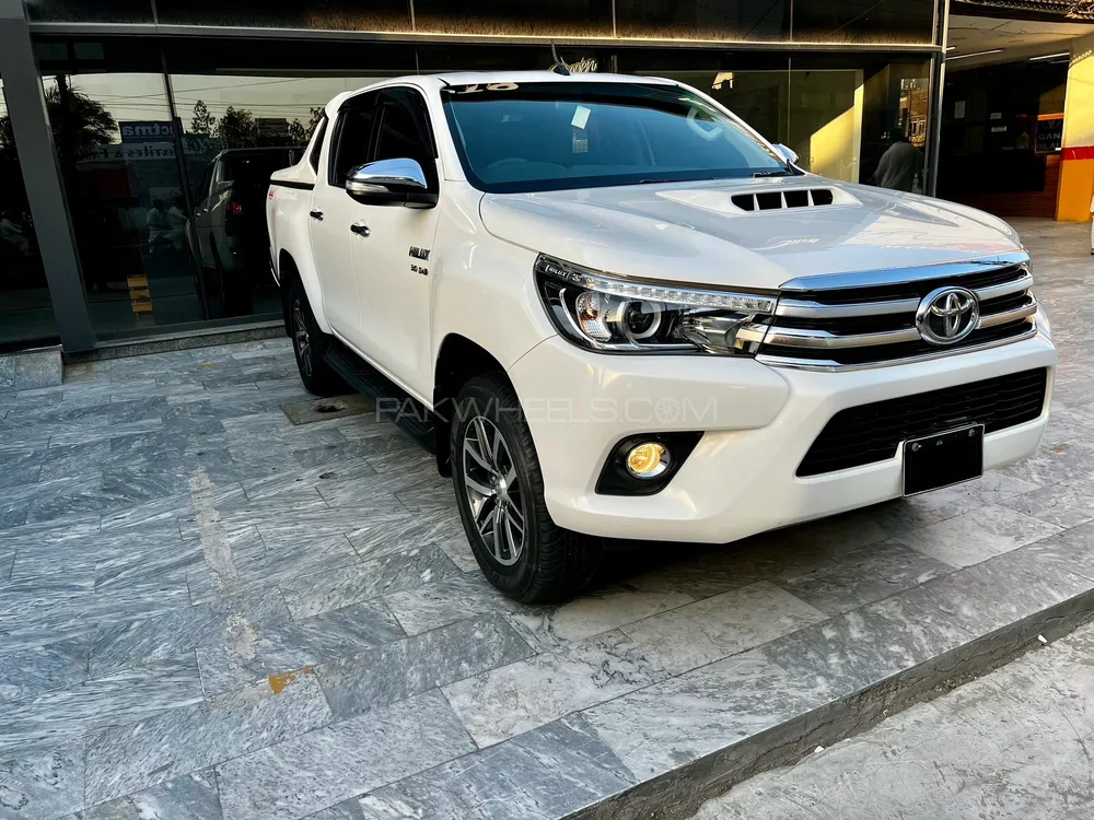 Toyota Hilux 2017 for Sale in Lahore Image-1