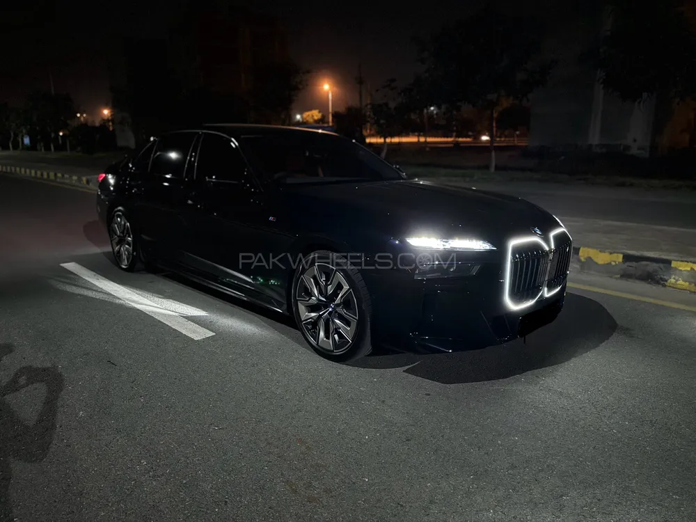 BMW / بی ایم ڈبلیو 7 سیریز 2023 for Sale in لاہور Image-1