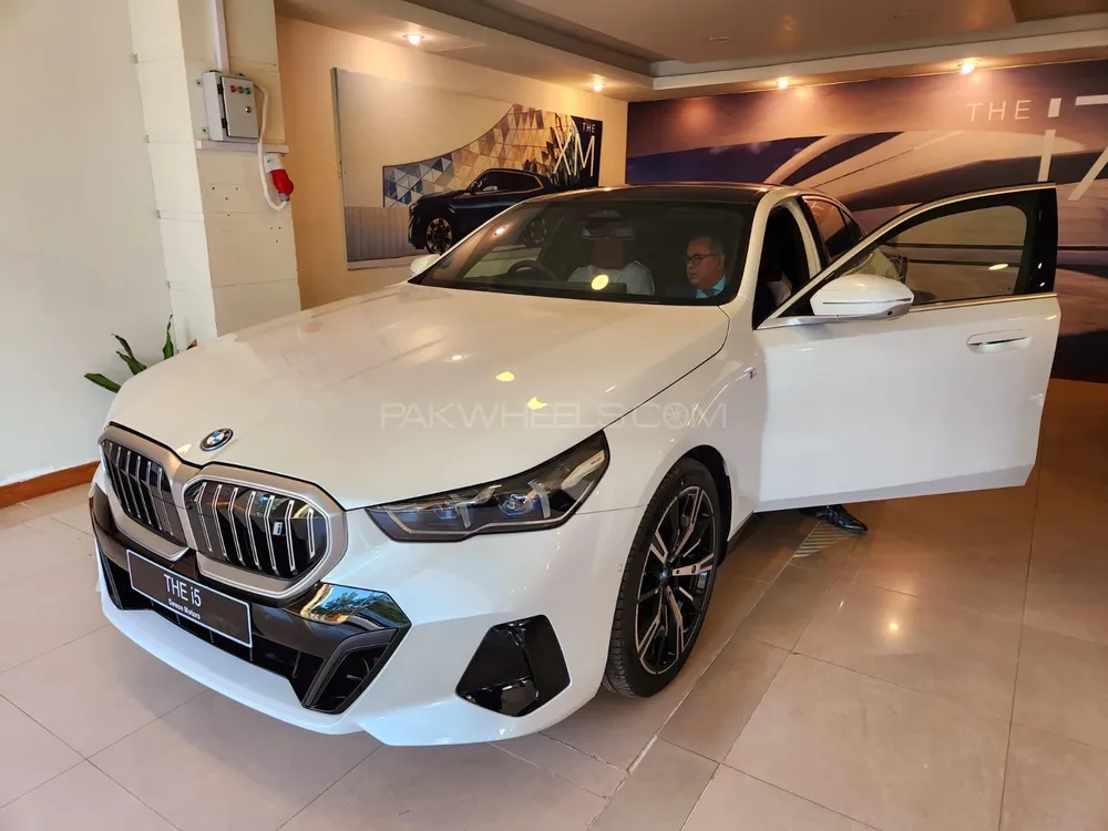BMW 5 Series 2024 for Sale in Islamabad Image-1