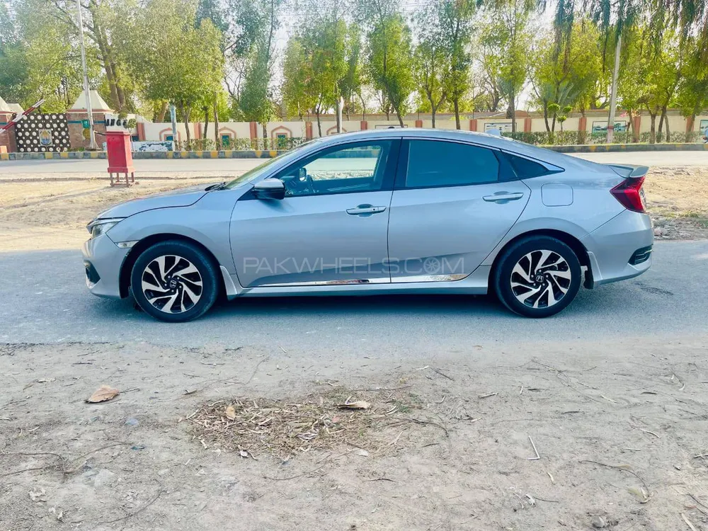 Honda Civic 2017 for Sale in Bahawalpur Image-1
