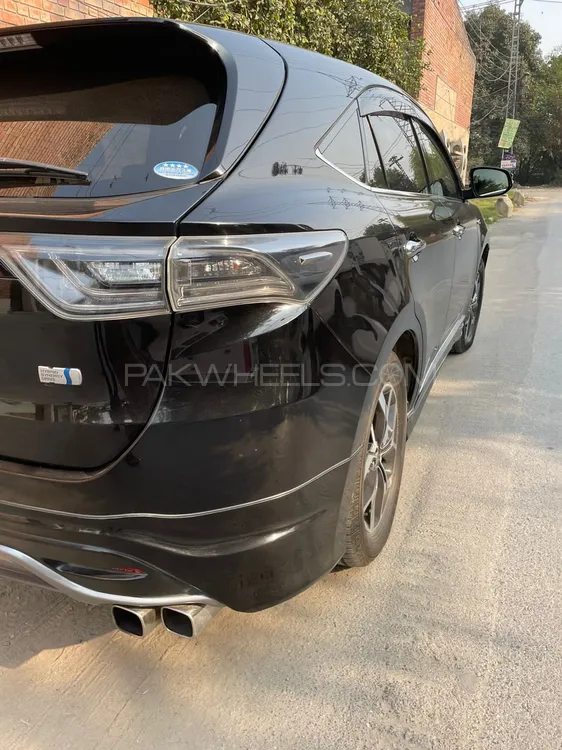 Toyota Harrier 2014 for sale in Lahore