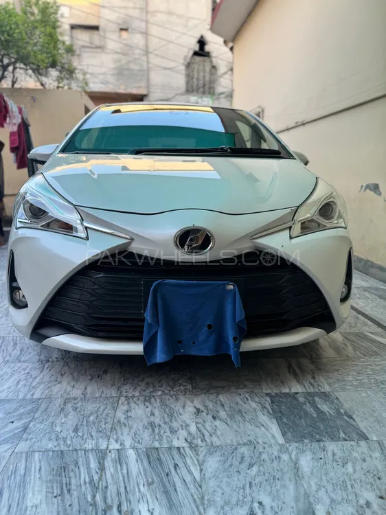 Toyota Vitz 2020 for Sale in Sialkot Image-1
