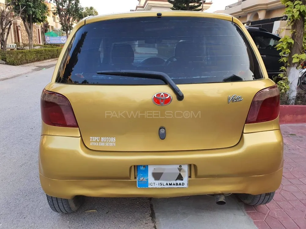 Toyota Vitz 2001 for sale in Islamabad