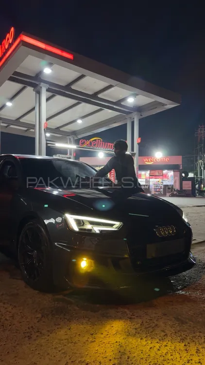 Audi A4 2017 for Sale in Karachi Image-1