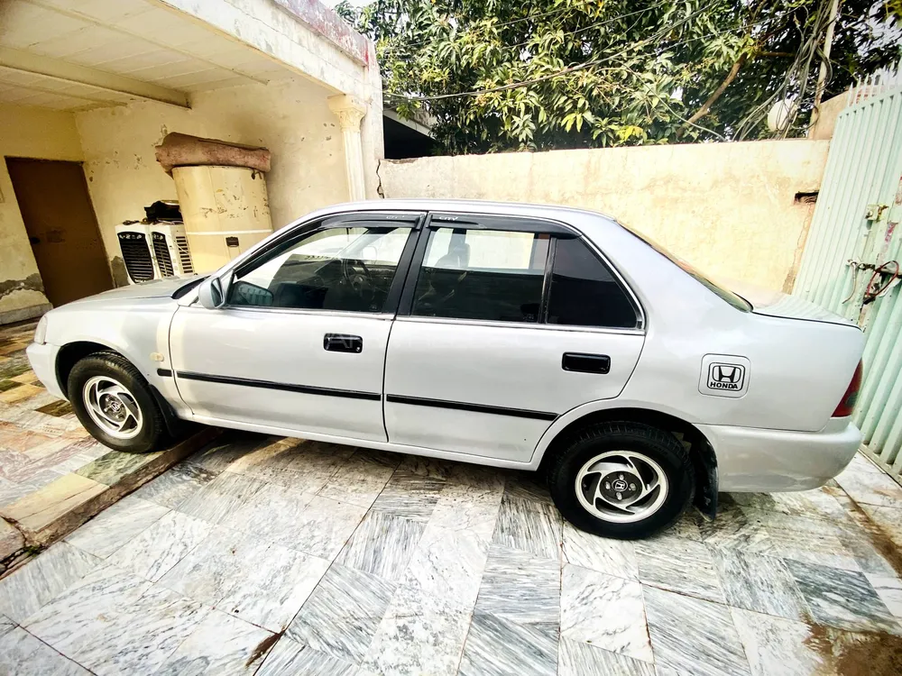 Honda City 2002 for Sale in Chiniot Image-1