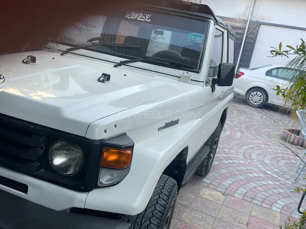 Toyota Land Cruiser 1989 for Sale in Malakand Agency Image-1