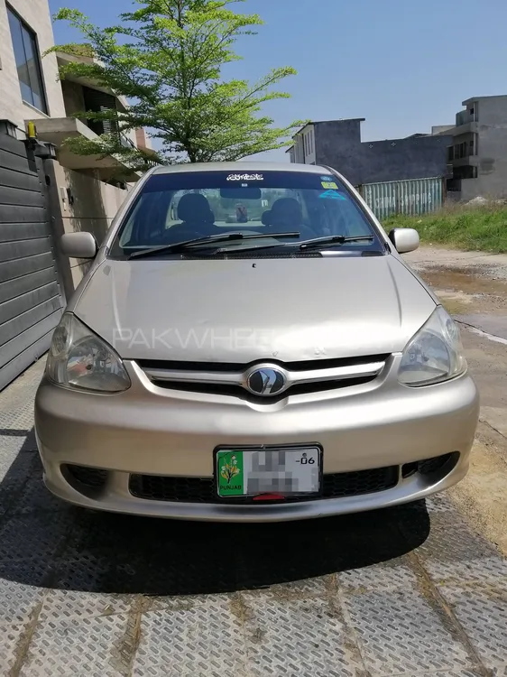 Toyota Platz 2006 for Sale in Islamabad Image-1