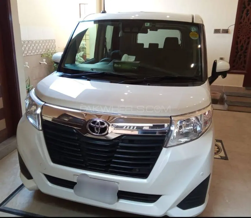 Toyota Roomy 2020 for Sale in Karachi Image-1