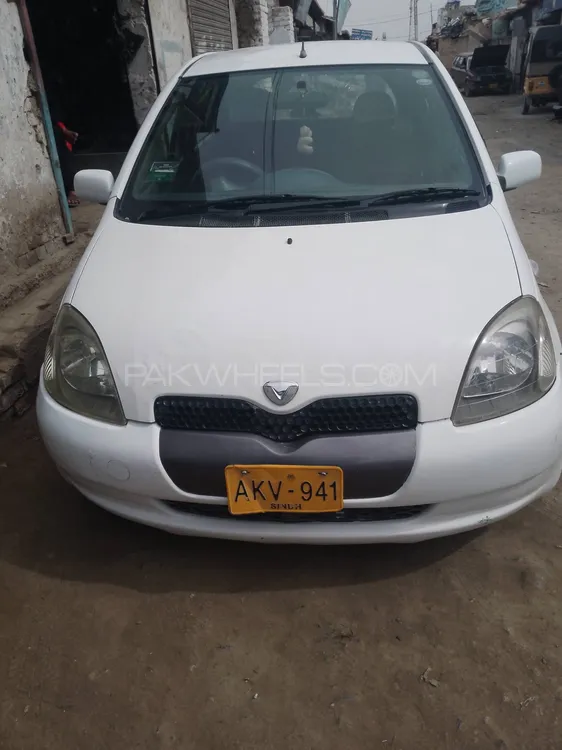 Toyota Vitz 2000 for Sale in Quetta Image-1
