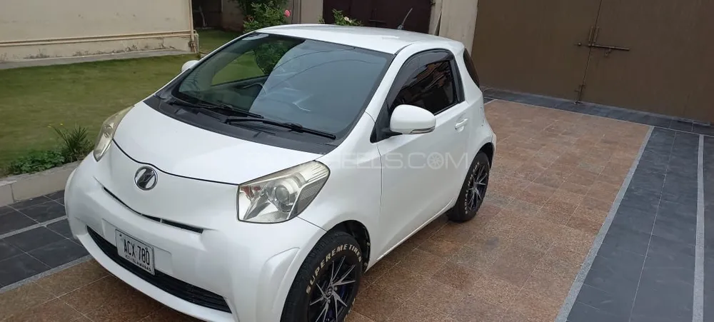 Toyota iQ 2009 for sale in Abbottabad