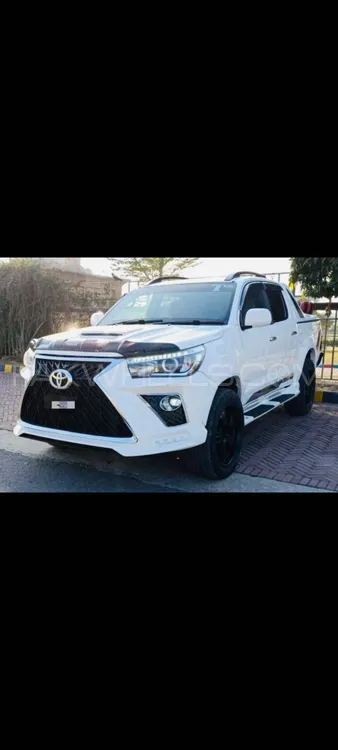 Toyota Hilux 2009 for Sale in Mirpur A.K. Image-1