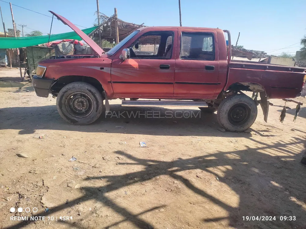 Toyota Hilux 1990 for Sale in Quetta Image-1