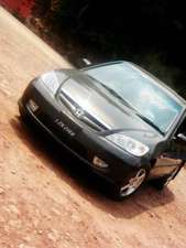 Honda Civic - 2005