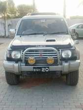 Mitsubishi Pajero - 1994