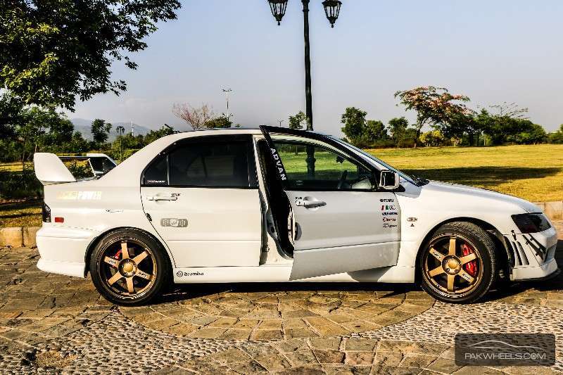 Mitsubishi Lancer Evolution X - 2003 Evo Mitsubishi Lancer Evolution X - 2003 Evo Image-4