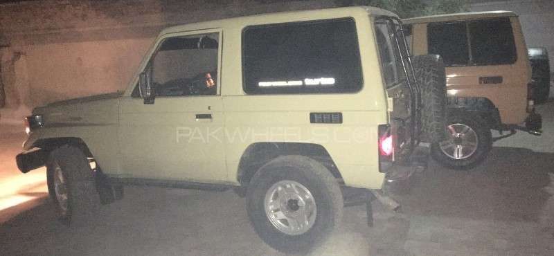 Toyota Land Cruiser - 1987 TWINS browni Toyota Land Cruiser - 1987 TWINS browni Image-8