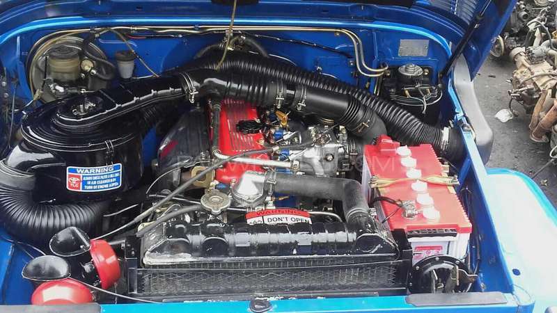 Toyota Land Cruiser - 1984 bluebird  Toyota Land Cruiser - 1984 bluebird  Image-9