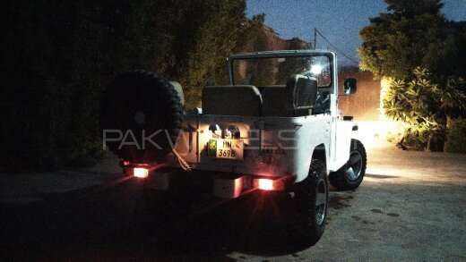 Toyota Land Cruiser - 1984  Toyota Land Cruiser - 1984  Image-3