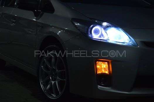 Toyota Prius - 2010  Toyota Prius - 2010  Image-2