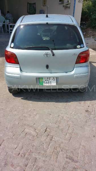 Toyota Vitz - 2004 Toyota Vitz Toyota Vitz - 2004 Toyota Vitz Image-2
