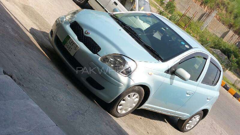 Toyota Vitz - 2004 Toyota Vitz Toyota Vitz - 2004 Toyota Vitz Image-13