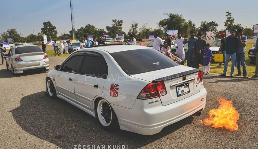 Honda Civic - 2002  Honda Civic - 2002  Image-3