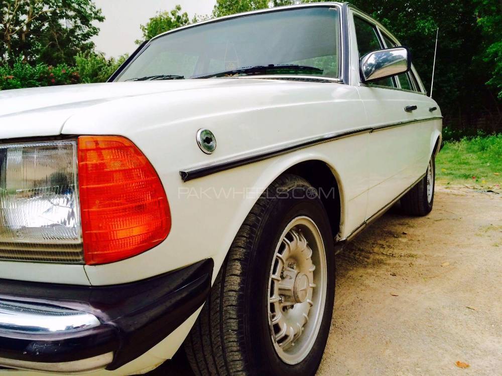 Mercedes Benz 240 Gd - 1983  Mercedes Benz 240 Gd - 1983  Image-2