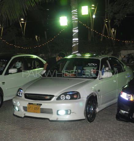 Honda Civic - 2002  Honda Civic - 2002  Image-3