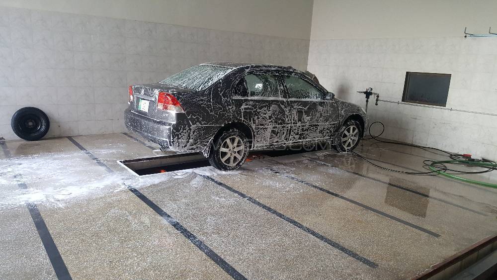 Honda Civic - 2005  Honda Civic - 2005  Image-2