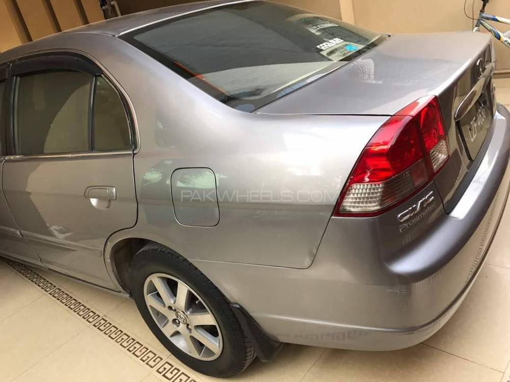Honda Civic - 2005  Honda Civic - 2005  Image-3