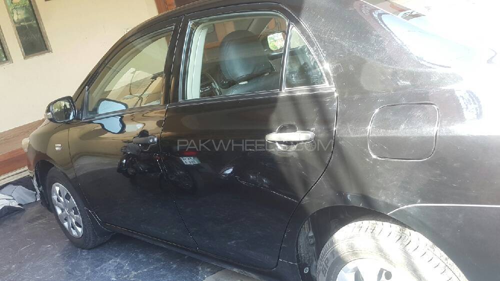 ٹویوٹا کرولا - 2012 crolla gli 1.6 auto black colour  ٹویوٹا کرولا - 2012 crolla gli 1.6 auto black colour  Image-8