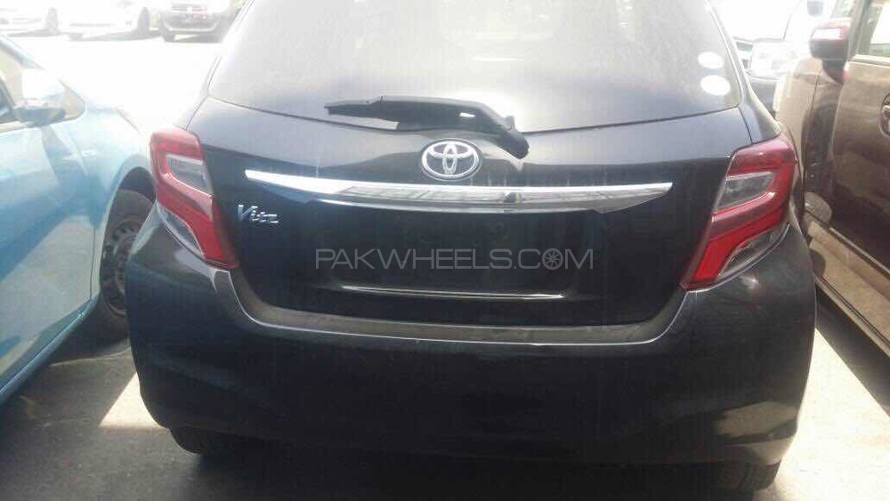 Toyota Vitz - 2014  Toyota Vitz - 2014  Image-4