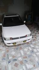 Toyota Corolla - 1990