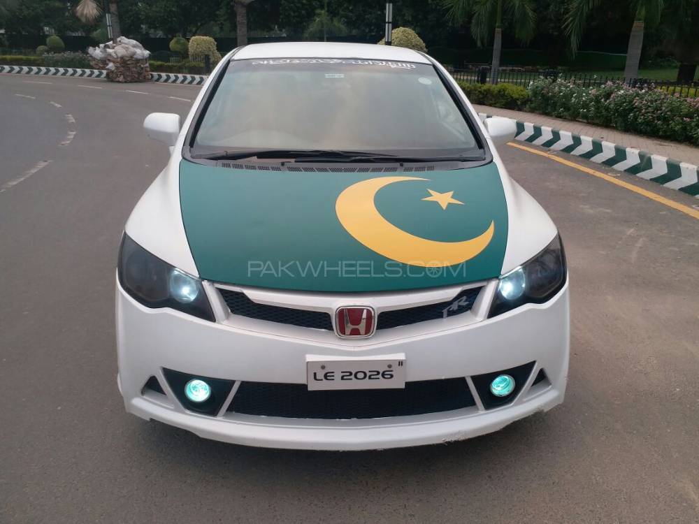 Honda Civic - 2011  Honda Civic - 2011  Image-2