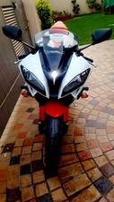Yamaha YZF-R6 - 2010