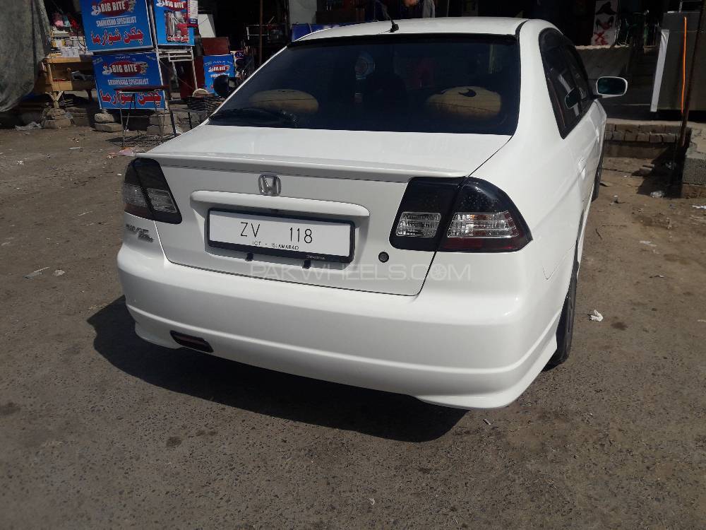 ہونڈا سوک - 2005  ہونڈا سوک - 2005  Image-2