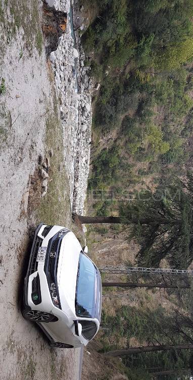 ہونڈا سوک - 2016  ہونڈا سوک - 2016  Image-2