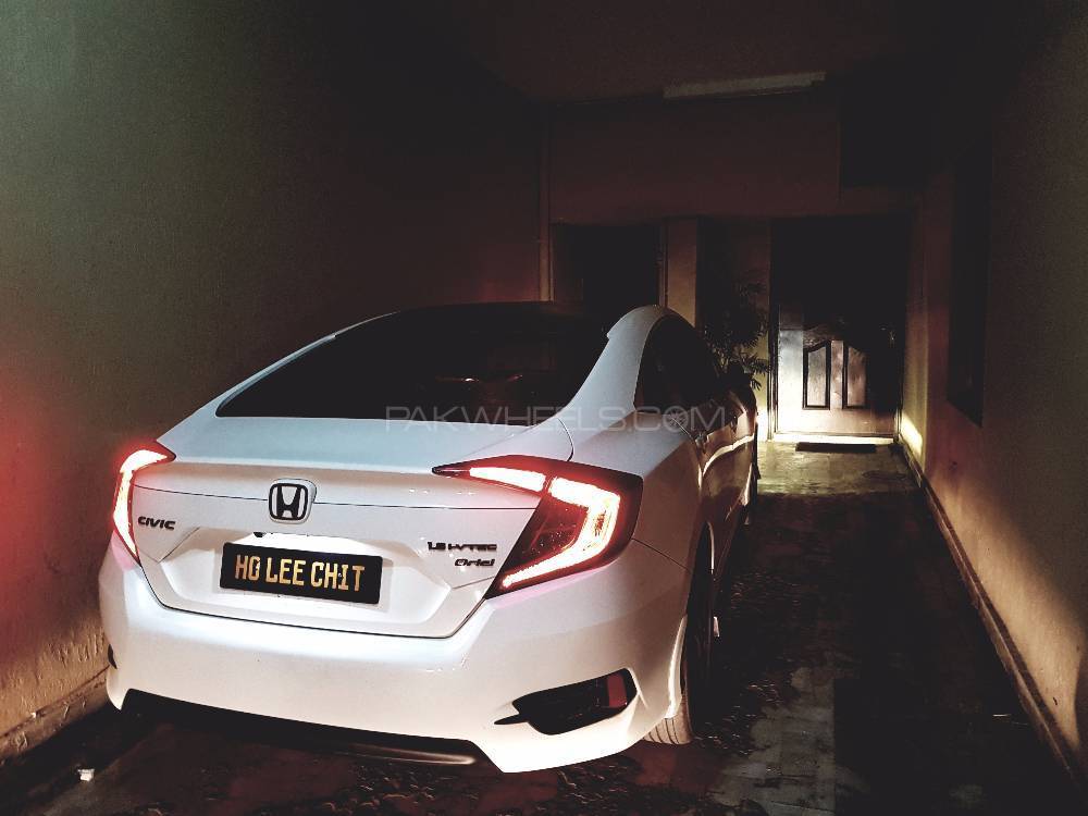 ہونڈا سوک - 2016  ہونڈا سوک - 2016  Image-3