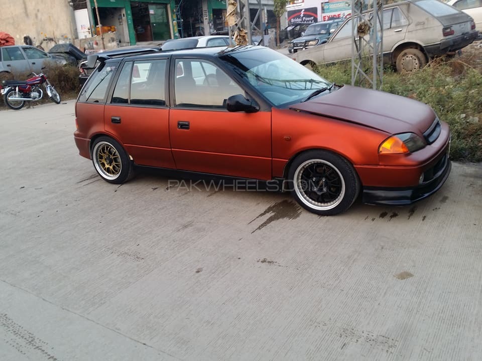 Suzuki Cultus - 2002  Suzuki Cultus - 2002  Image-5