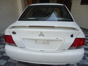 Mitsubishi Lancer - 2005