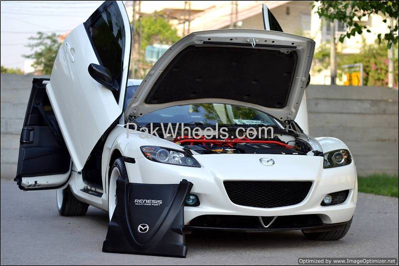 Mazda RX8 - 2004 White Hawk Mazda RX8 - 2004 White Hawk Image-2