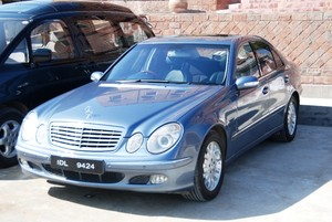 Mercedes Benz E Class - 2003