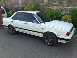 Nissan Sunny - 1988