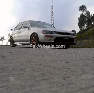 Toyota Corolla - 2001