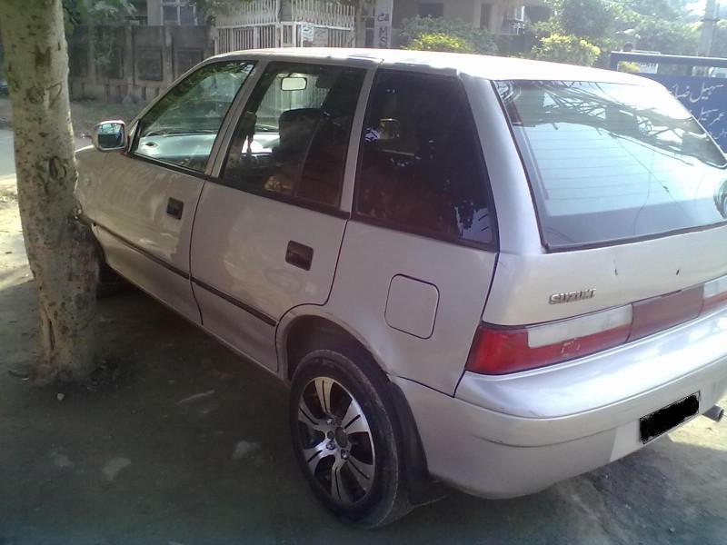 سوزوکی کلٹس - 2003 Suzuki Cultus 2003 سوزوکی کلٹس - 2003 Suzuki Cultus 2003 Image-3