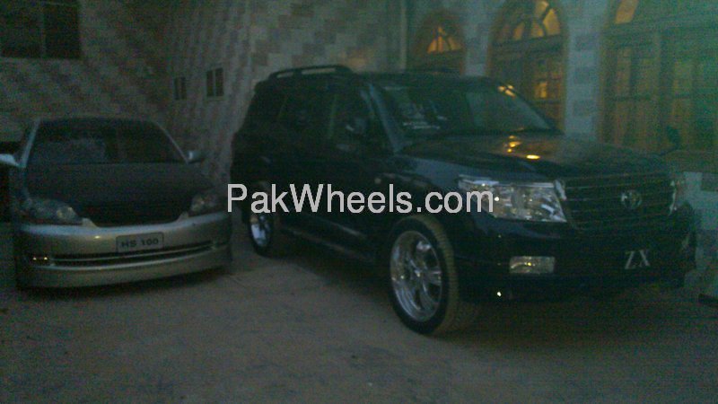 Toyota Land Cruiser - 2011 Thunder Toyota Land Cruiser - 2011 Thunder Image-3