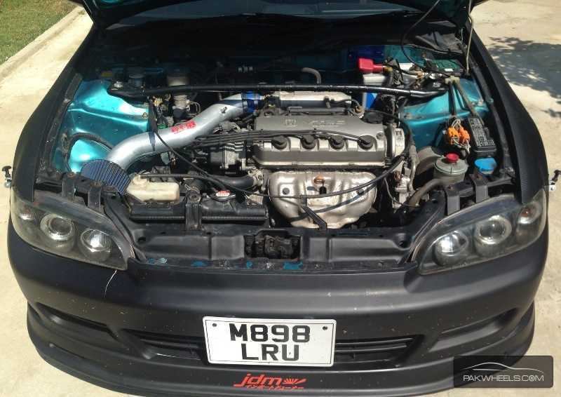 Honda Civic - 1995 Black n red  Honda Civic - 1995 Black n red  Image-4